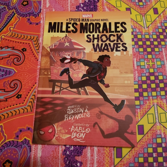 🕷 Spiderman Miles Morales Shockwave Graphic Novel 🕷 - Picture 1 of 4